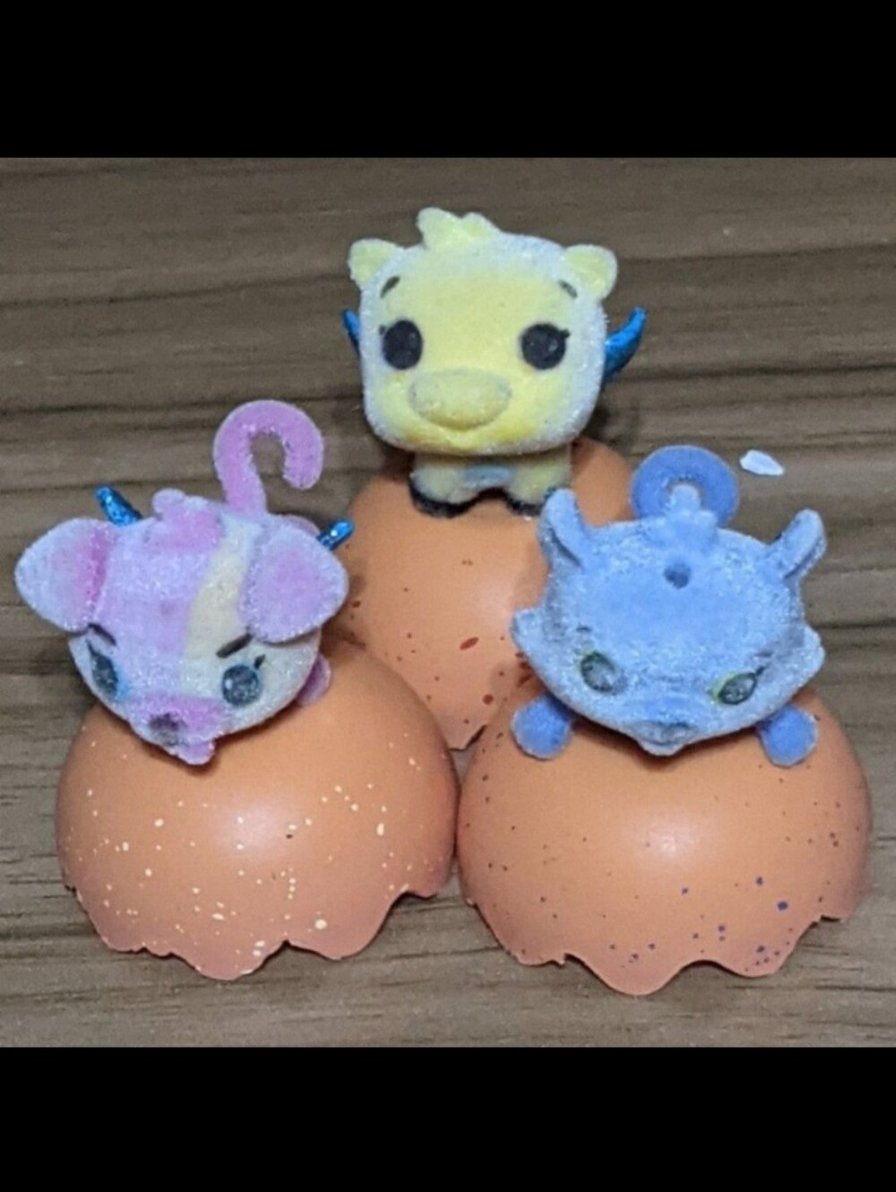 Hatchimals Flocked Mini Figures Bundle